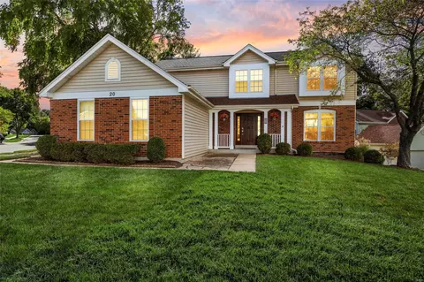 20 Greystoke Ct, Ballwin, MO 63021