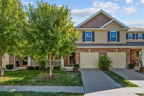 1272 Woodgrove Park Dr, O'fallon, MO 63366