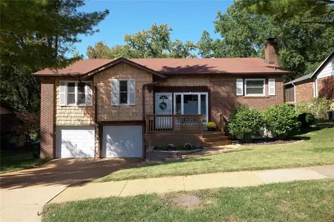 4629 Markton Dr, Saint Louis, MO 63128