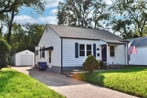 8018 Aline Ave, Saint Louis, MO 63134