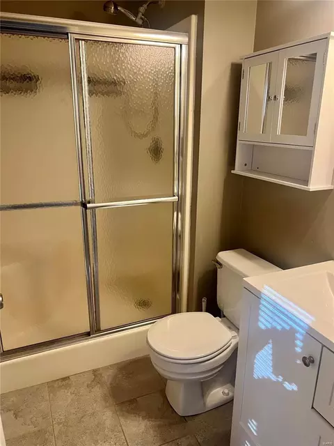 Bath - 3 Windstone, O'fallon, MO 63366 photo 1 of 3