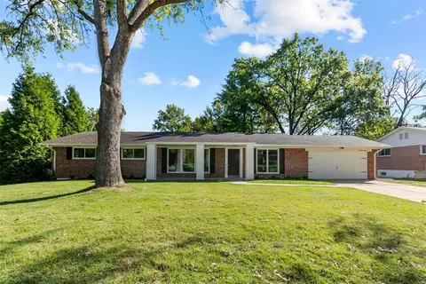 1616 Bennett Ave, Saint Louis, MO 63122