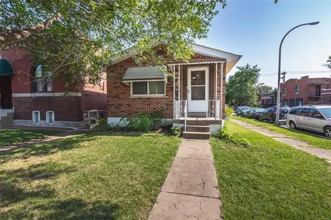 801 Bates St, Saint Louis, MO 63111