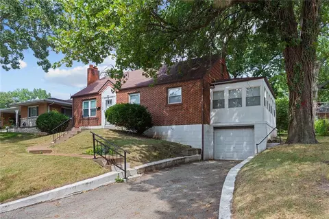 7125 Farley Ave, Saint Louis, MO 63121