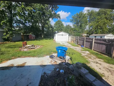 Exterior - 409 Hillcrest Blvd, Ballwin, MO 63021 photo 2 of 2