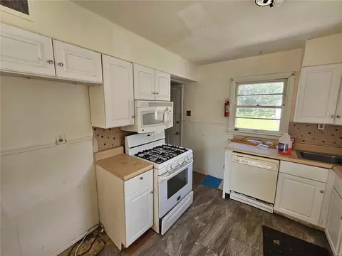 Kitchen - 409 Hillcrest Blvd, Ballwin, MO 63021 photo 1 of 1