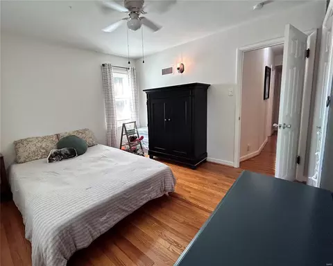 Bedroom - 5 Springbrook Pl, Saint Louis, MO 63119 photo 6 of 8