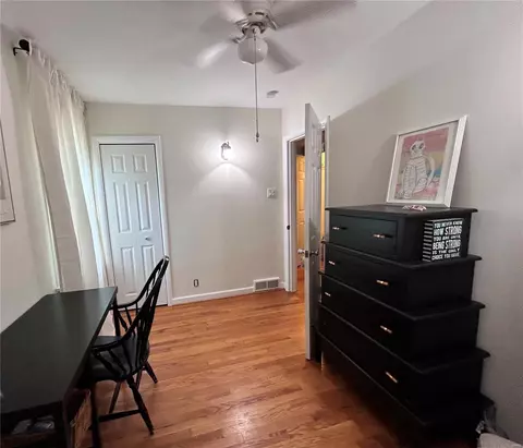 Bedroom - 5 Springbrook Pl, Saint Louis, MO 63119 photo 8 of 8