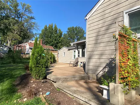 Exterior - 5 Springbrook Pl, Saint Louis, MO 63119 photo 11 of 20