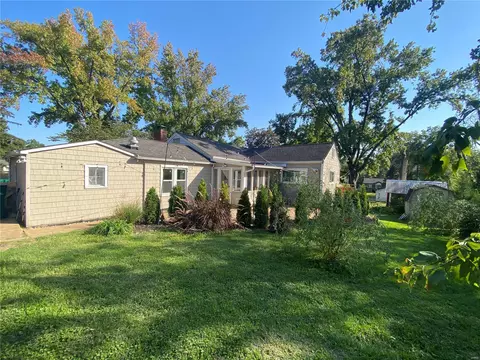 Exterior - 5 Springbrook Pl, Saint Louis, MO 63119 photo 13 of 20