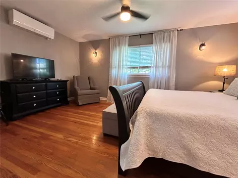 Bedroom - 5 Springbrook Pl, Saint Louis, MO 63119 photo 3 of 8