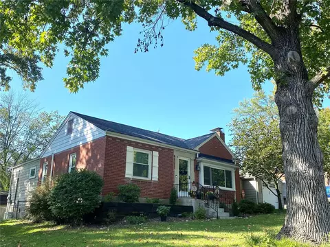 Exterior - 5 Springbrook Pl, Saint Louis, MO 63119 photo 16 of 20