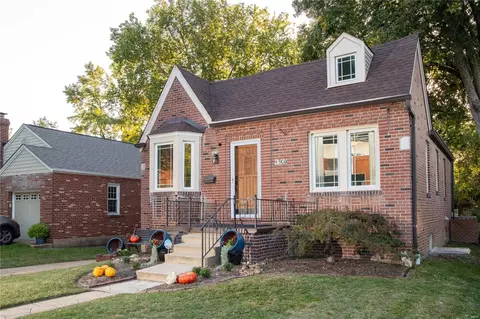 1509 Claytonia Ter, Richmond Heights, MO 63117