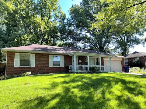 Exterior - 6 Bromley Dr, Ferguson, MO 63135 photo 3 of 3