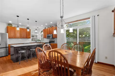 725 Hawk Run Dr, O'fallon, MO 63368 photo 4