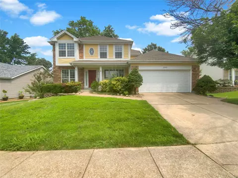 3063 Becker Crossing Dr, Saint Louis, MO 63129