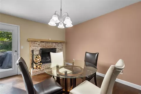 21 Barrington Dr, Saint Peters, MO 63376 photo 9