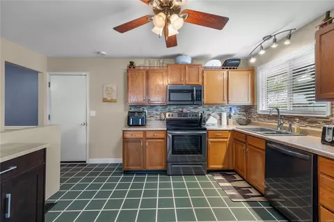 21 Barrington Dr, Saint Peters, MO 63376 photo 13