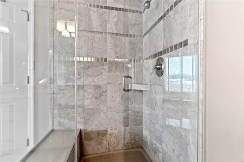 Bath - 1108 Oak Borough Dr, Ballwin, MO 63021 photo 9 of 10