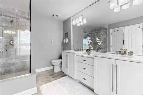 Bath - 1108 Oak Borough Dr, Ballwin, MO 63021 photo 7 of 10