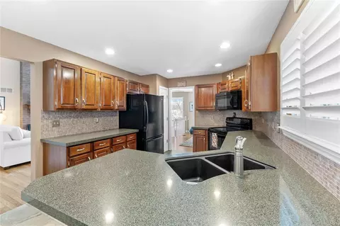 Kitchen - 1108 Oak Borough Dr, Ballwin, MO 63021 photo 2 of 4