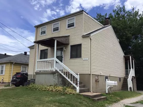 208 Runyon Ave, Saint Louis, MO 63125