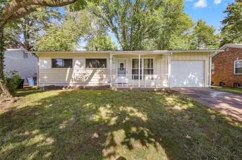 12329 Santa Maria Dr, Saint Louis, MO 63138