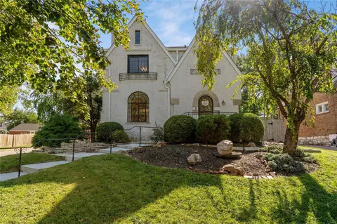 7800 Stanford Ave, Saint Louis, MO 63130