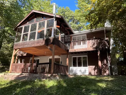 595 Carrico Rd, Florissant, MO 63034