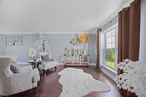 Living - 23 Coach Line Dr, O'fallon, MO 63368 photo 1 of 2