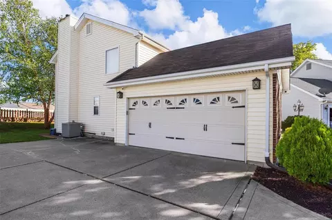 Exterior - 23 Coach Line Dr, O'fallon, MO 63368 photo 5 of 9