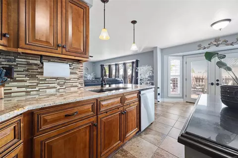 Kitchen - 23 Coach Line Dr, O'fallon, MO 63368 photo 5 of 6