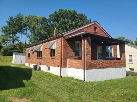 2325 Burns Ave, Saint Louis, MO 63114