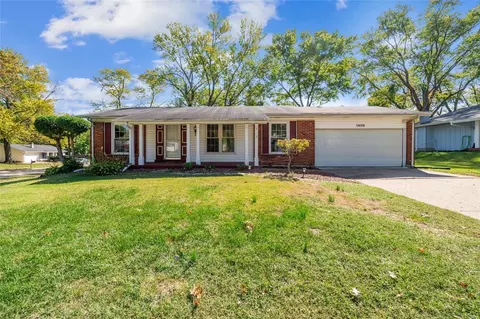 1409 Matlock Dr, Florissant, MO 63031