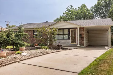 9238 Pinto Dr, Saint Louis, MO 63123