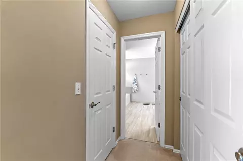Entry Way - 17261 Hilltop Ridge Dr, Eureka, MO 63025 photo 7 of 7