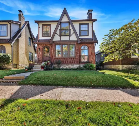 5646 Rosa Ave, Saint Louis, MO 63109