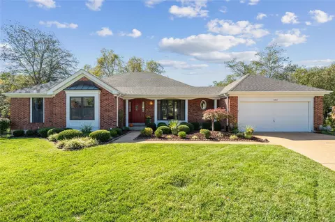 5811 Cabot Cove Ct, Saint Louis, MO 63128