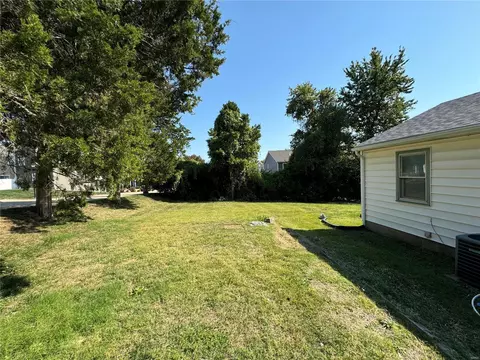 Exterior - 240 Spring Dr, Saint Charles, MO 63303 photo 2 of 4