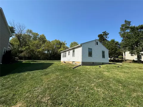 Exterior - 240 Spring Dr, Saint Charles, MO 63303 photo 4 of 4