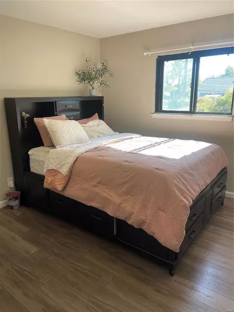 Bedroom - 412 Saint John Dr, O'fallon, MO 63366 photo 3 of 3