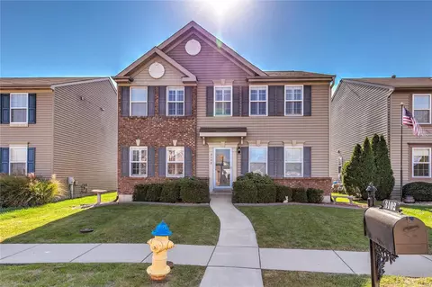 3102 Wheeling Dr, Saint Charles, MO 63301