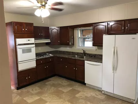Kitchen - 409 Prince David, O'fallon, MO 63366 photo 1 of 1