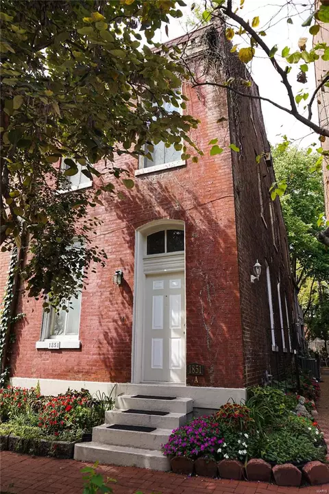 Undisclosed, Saint Louis, MO 63104