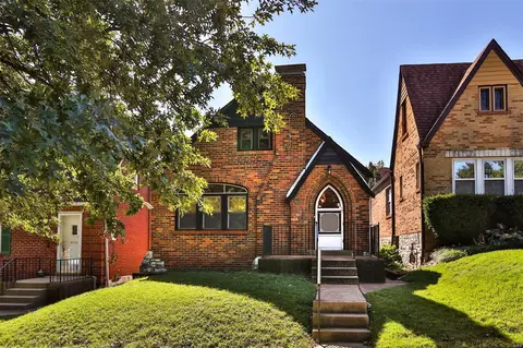 4042 Parker Ave, Saint Louis, MO 63116