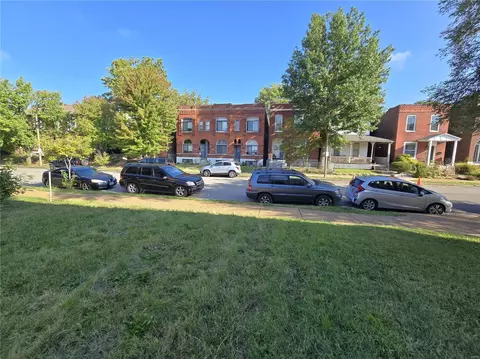 4328 Gibson Ave, Saint Louis, MO 63110