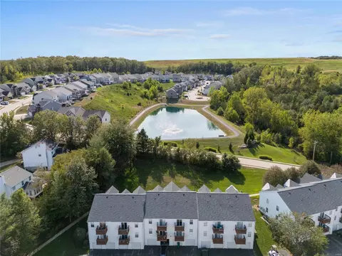 View/Area - 1621 Forest Springs Ln #C, Ballwin, MO 63021 photo 2 of 3
