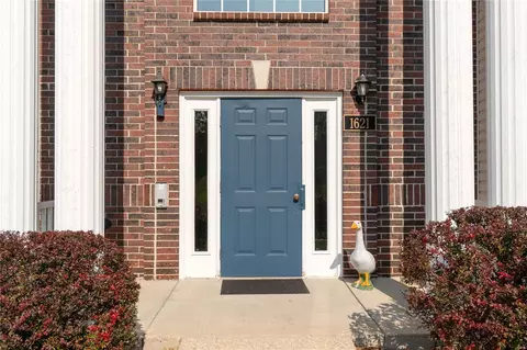1621 Forest Springs Ln #C, Ballwin, MO 63021
