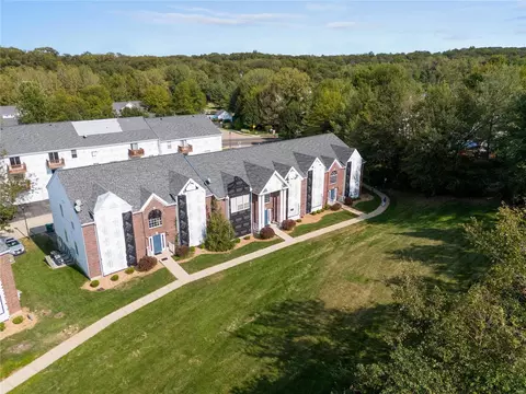 View/Area - 1621 Forest Springs Ln #C, Ballwin, MO 63021 photo 1 of 3