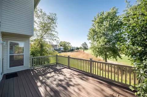 Exterior - 640 Hawk Run Dr, O'fallon, MO 63368 photo 5 of 9